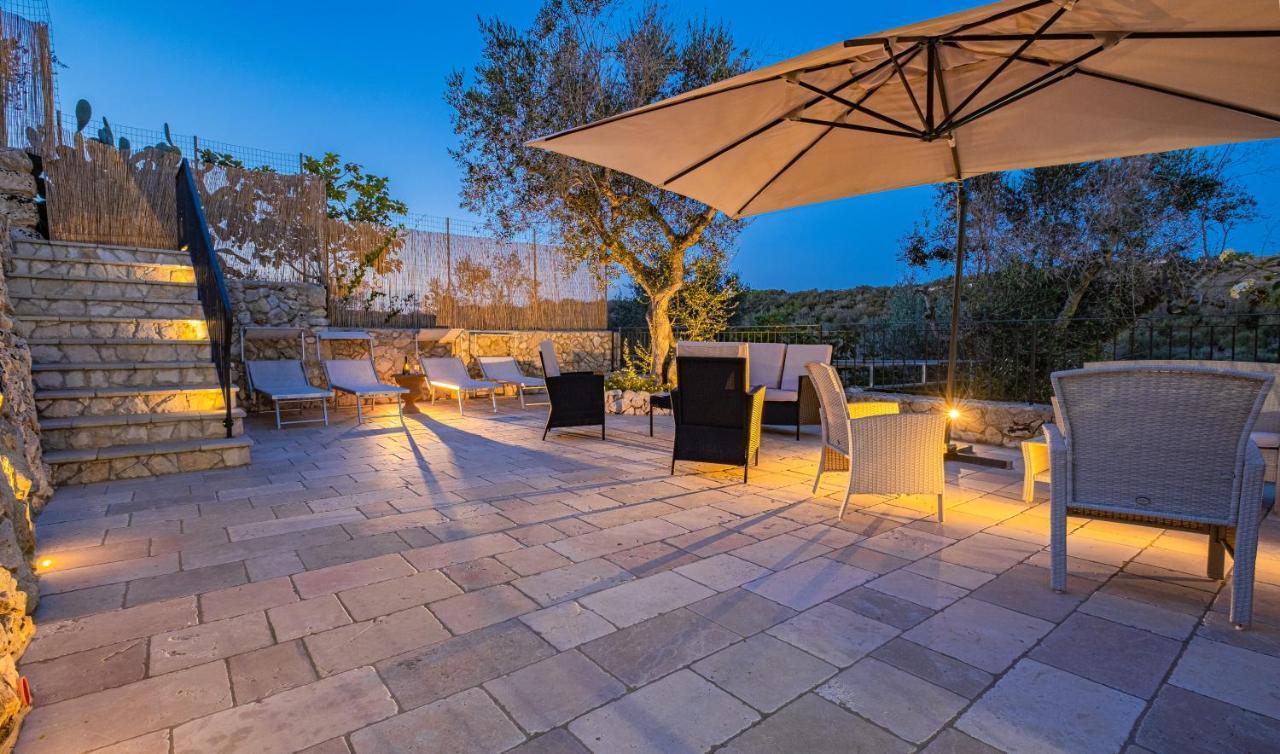 Villa Vanessa Con Piscina Privata - Castro Castro  Kültér fotó