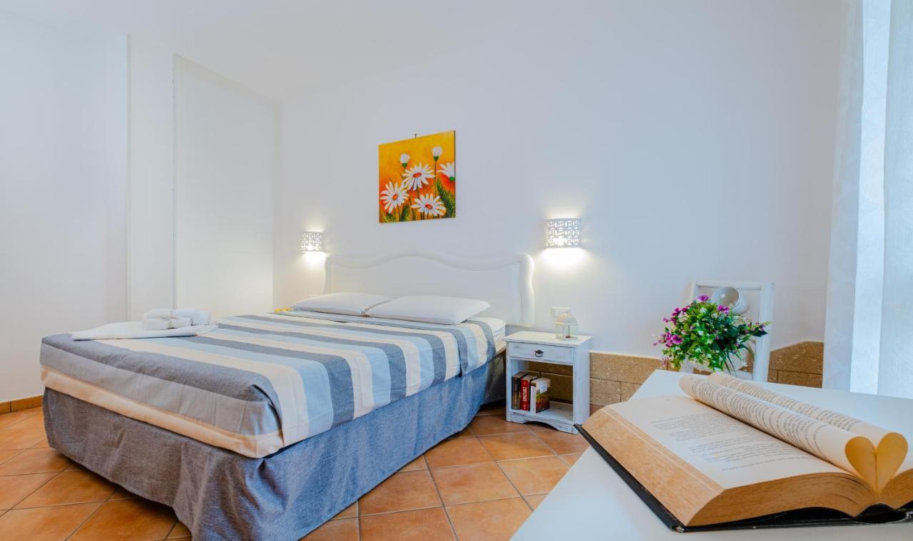 Villa Vanessa Con Piscina Privata - Castro Castro  Kültér fotó