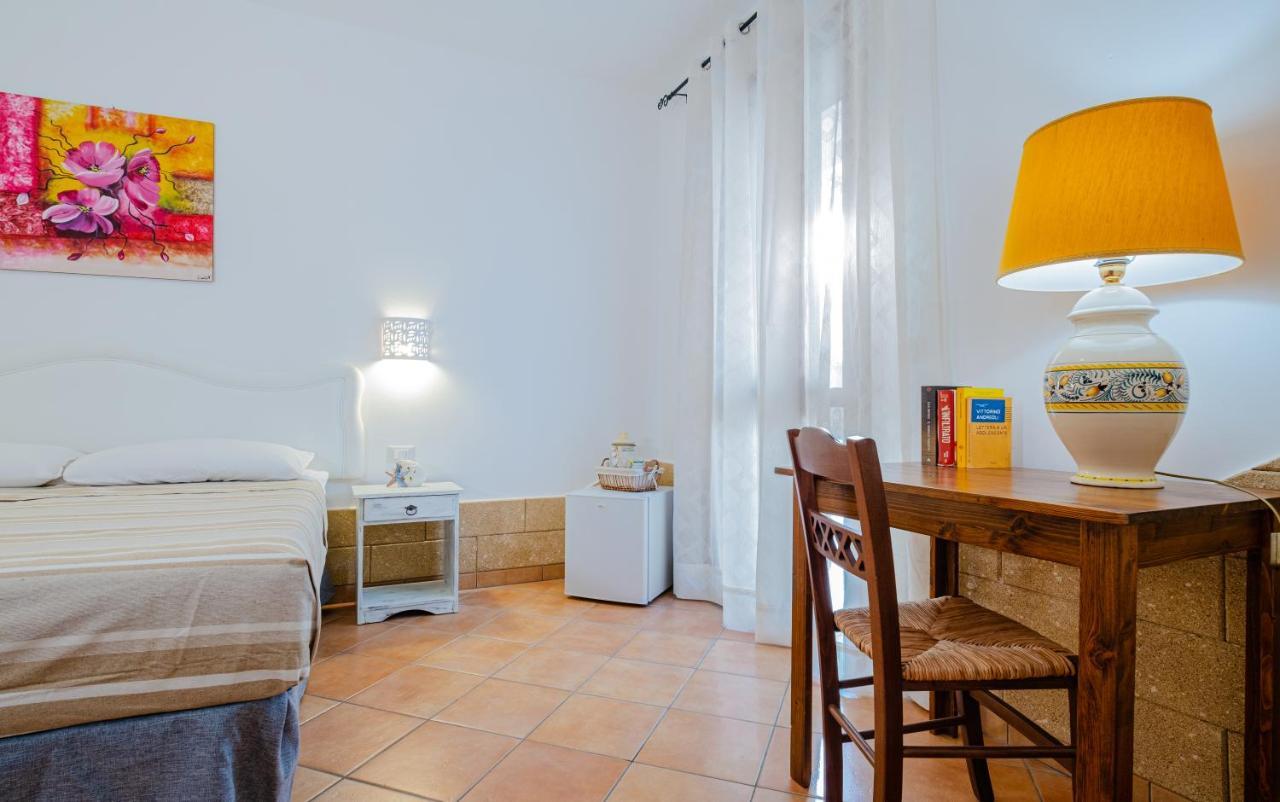 Villa Vanessa Con Piscina Privata - Castro Castro  Kültér fotó
