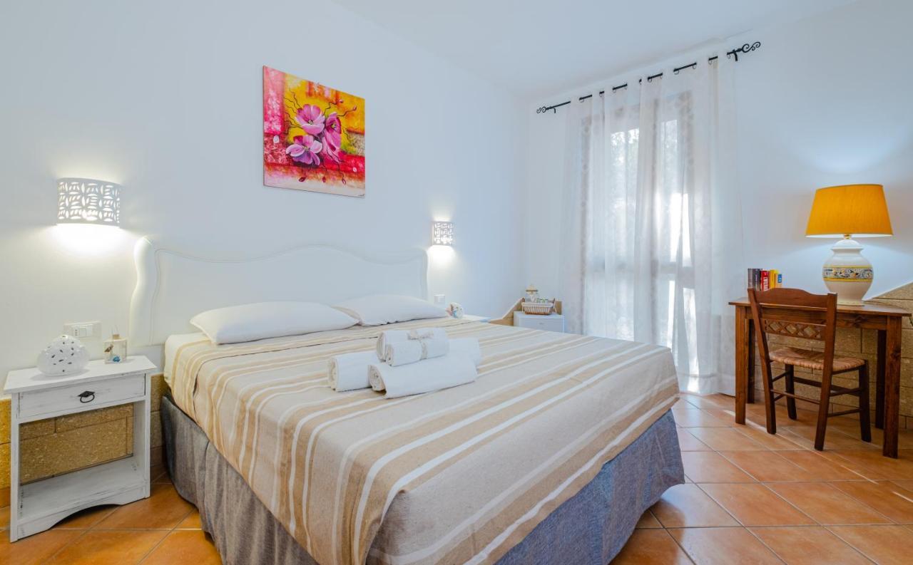 Villa Vanessa Con Piscina Privata - Castro Castro  Kültér fotó