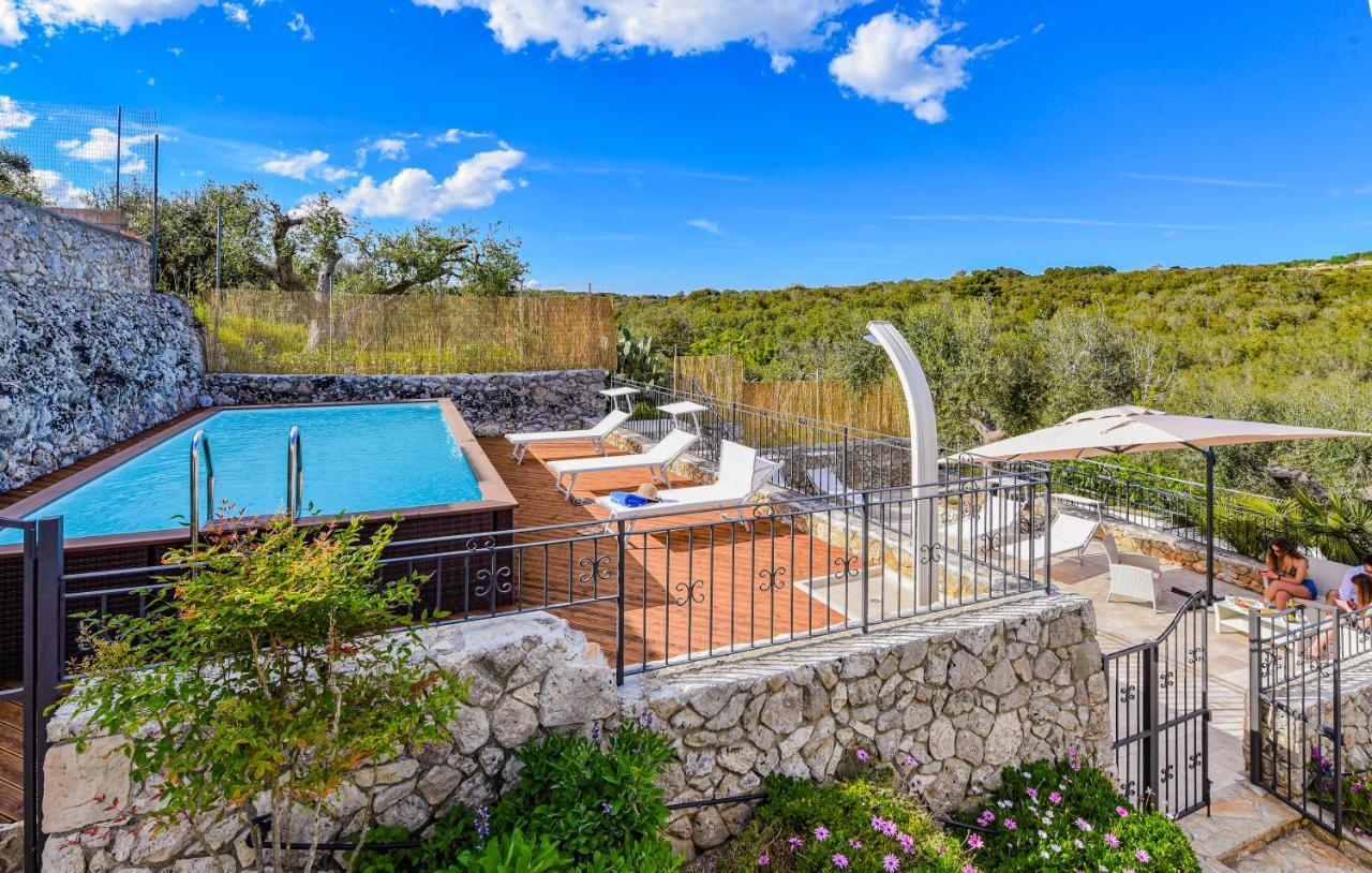 Villa Vanessa Con Piscina Privata - Castro Castro  Kültér fotó