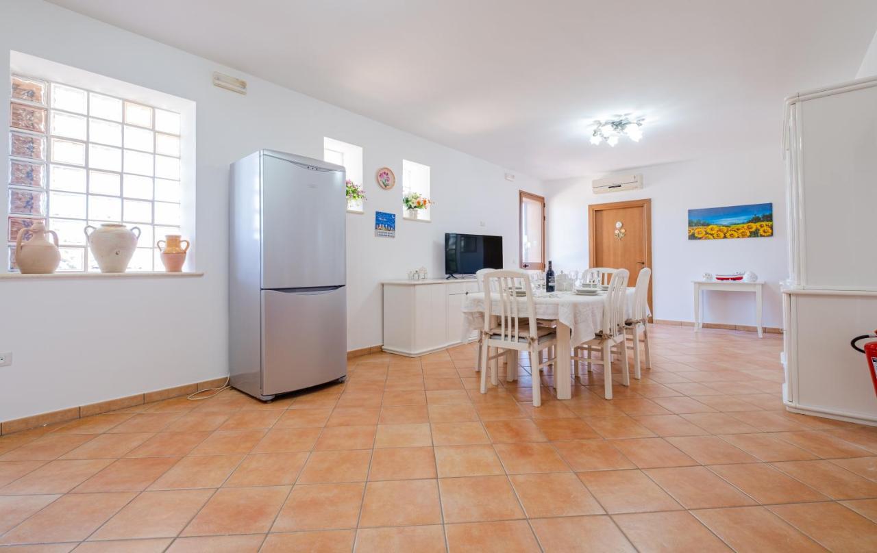 Villa Vanessa Con Piscina Privata - Castro Castro  Kültér fotó